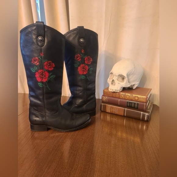 Frye Custom Painted Women’s Black Western Boots 6.5 Red Rose knee high - Picture 8 of 9